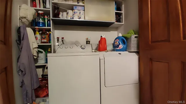 $2,570,000 | 81-77 Utopia Parkway | Jamaica Estates