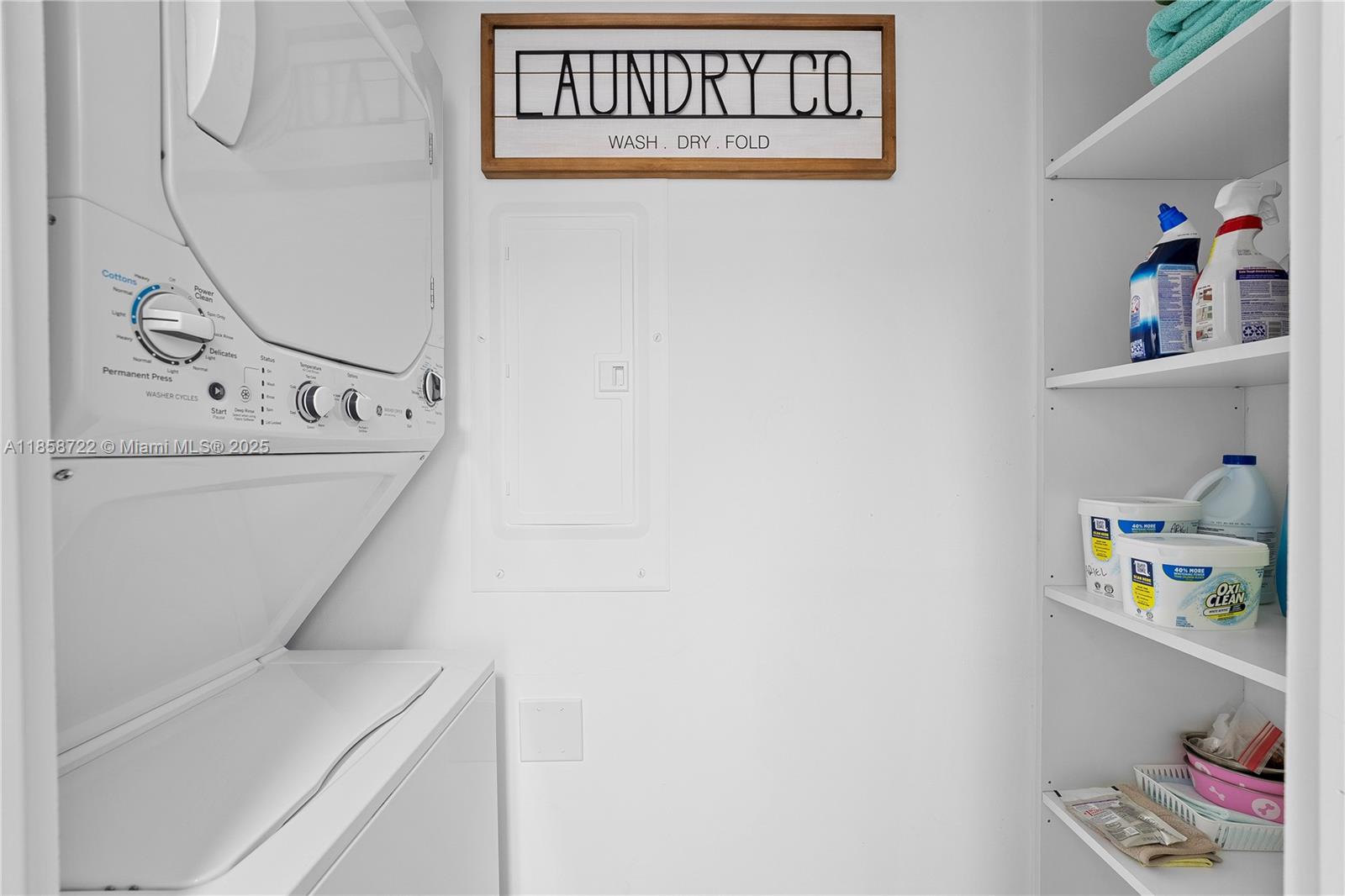 90 Alton Road, Unit 2505 Miami Beach, FL 33139 - Photo 16 of 31