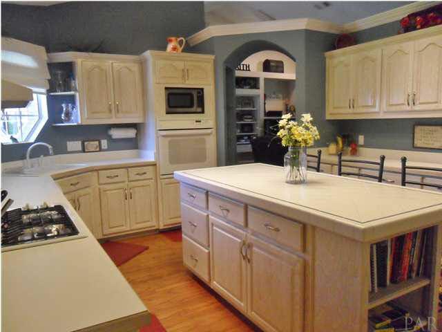 925 Farmington Road Pensacola, FL 32504 - Photo 11 of 19 Kitchen