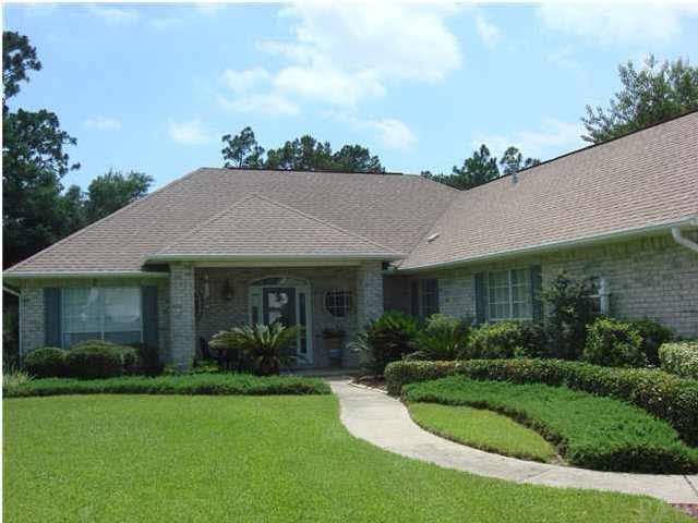 925 Farmington Road Pensacola, FL 32504 - Photo 2 of 19 Front