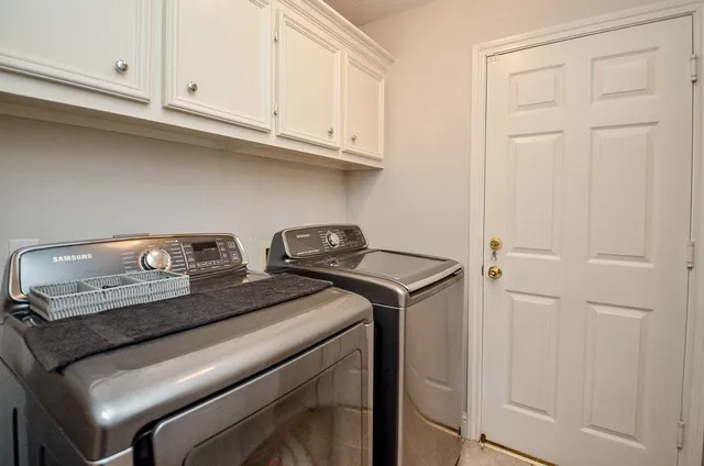 $296,000 | 4901 East Columbary Drive, Rosenberg, TX 77471