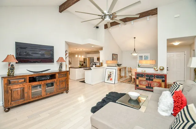 $296,000 | 4901 East Columbary Drive, Rosenberg, TX 77471