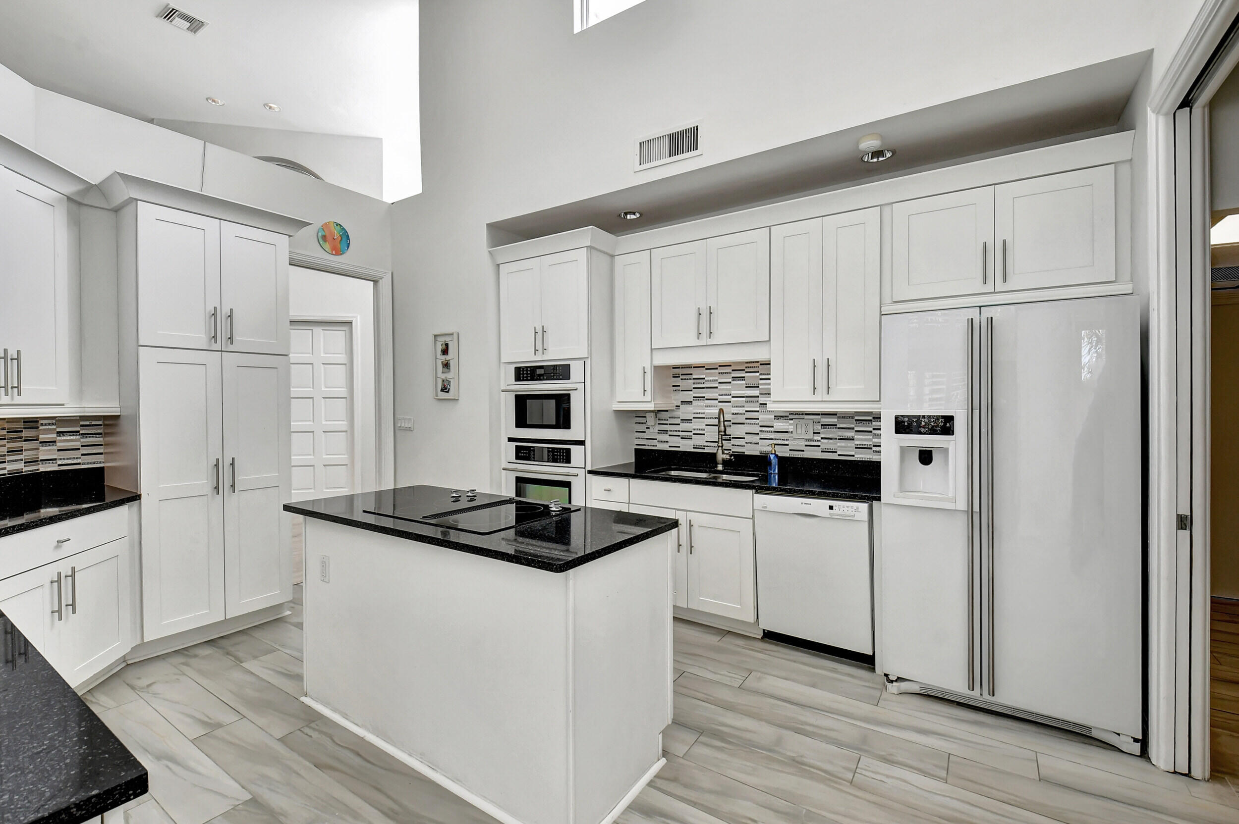 7190 Mallorca Crescent Boca Raton, FL 33433 - Photo 11 of 36 35_dsc_5585