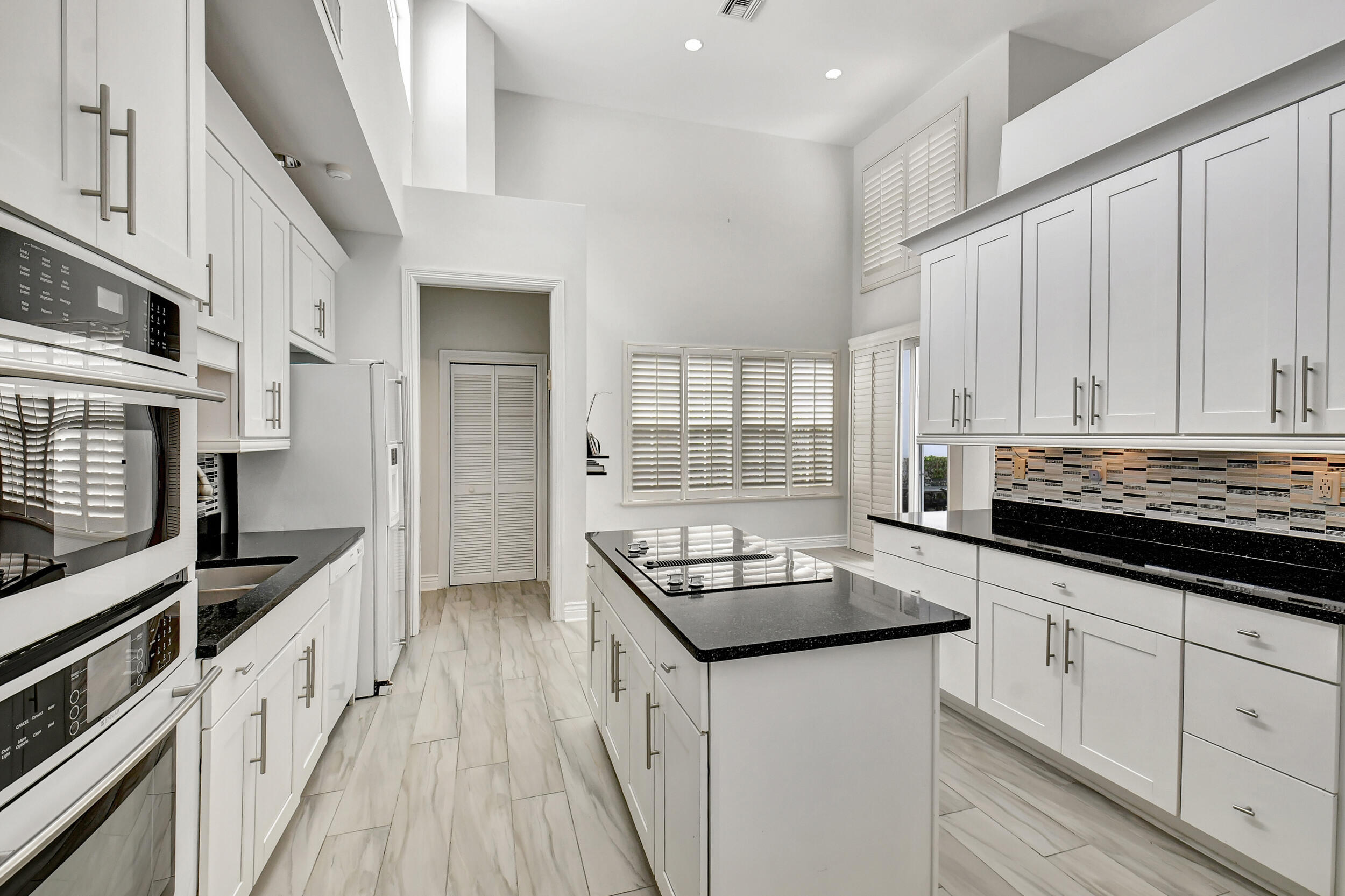 7190 Mallorca Crescent Boca Raton, FL 33433 - Photo 12 of 36 37_dsc_5595