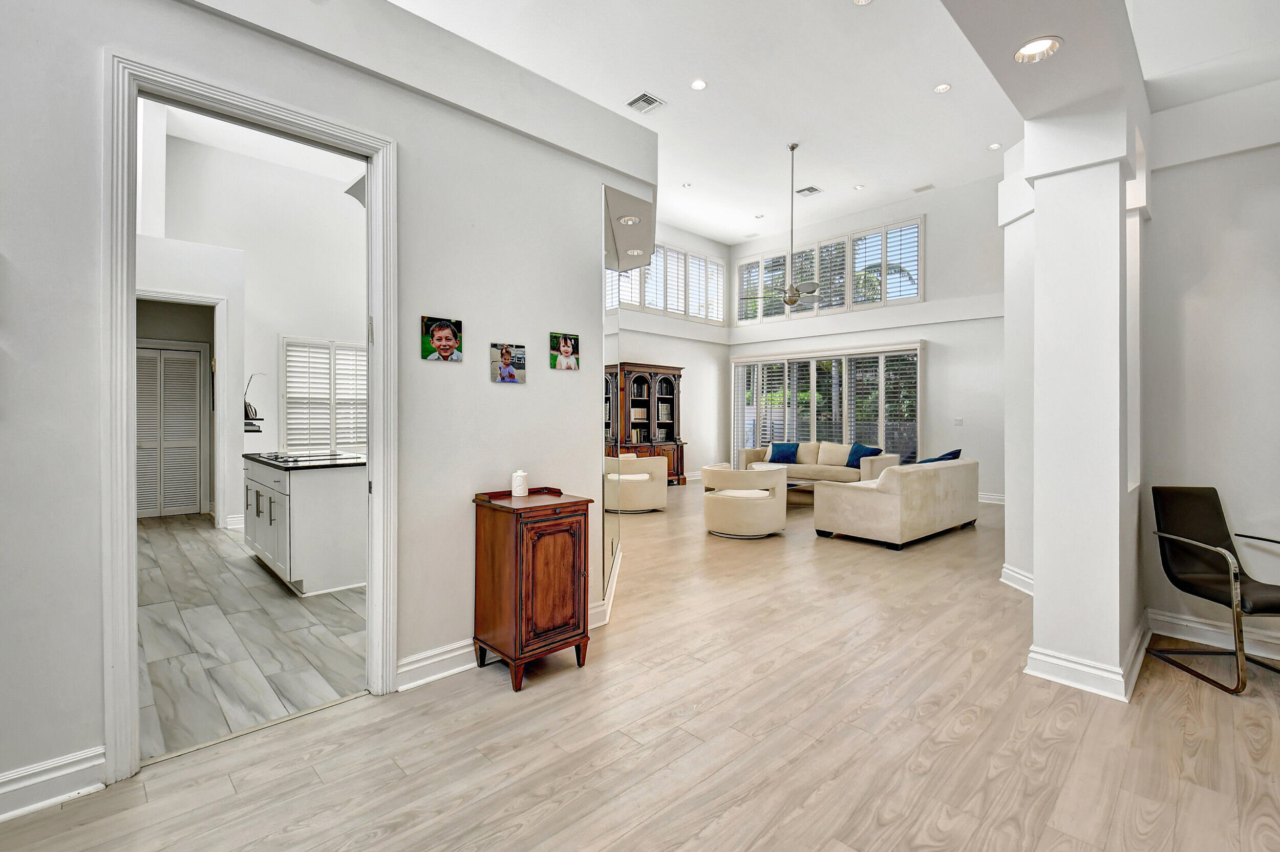 7190 Mallorca Crescent Boca Raton, FL 33433 - Photo 5 of 36 23_dsc_5525