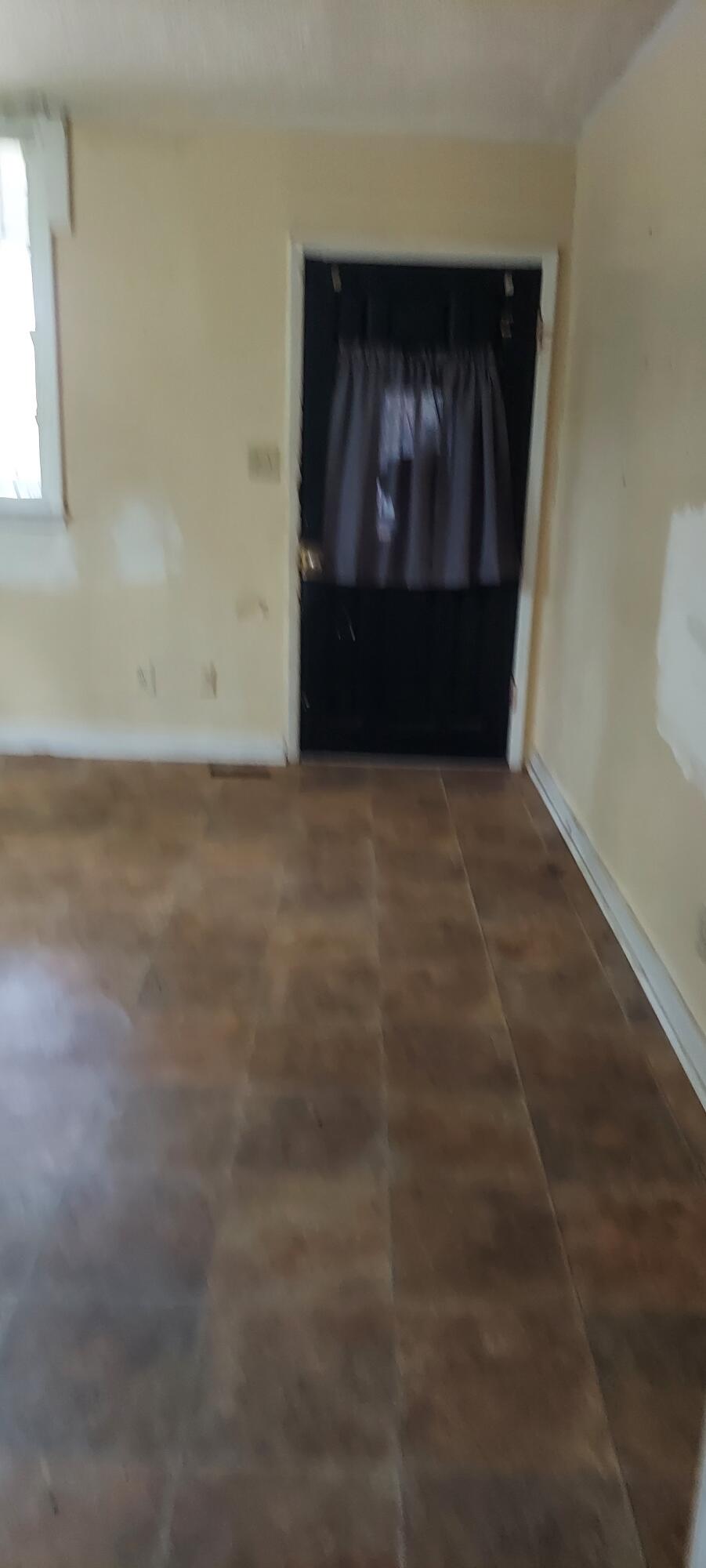 2323 Old Georgetown Road Mount Pleasant, SC 29466 - Photo 3 of 7 Family room