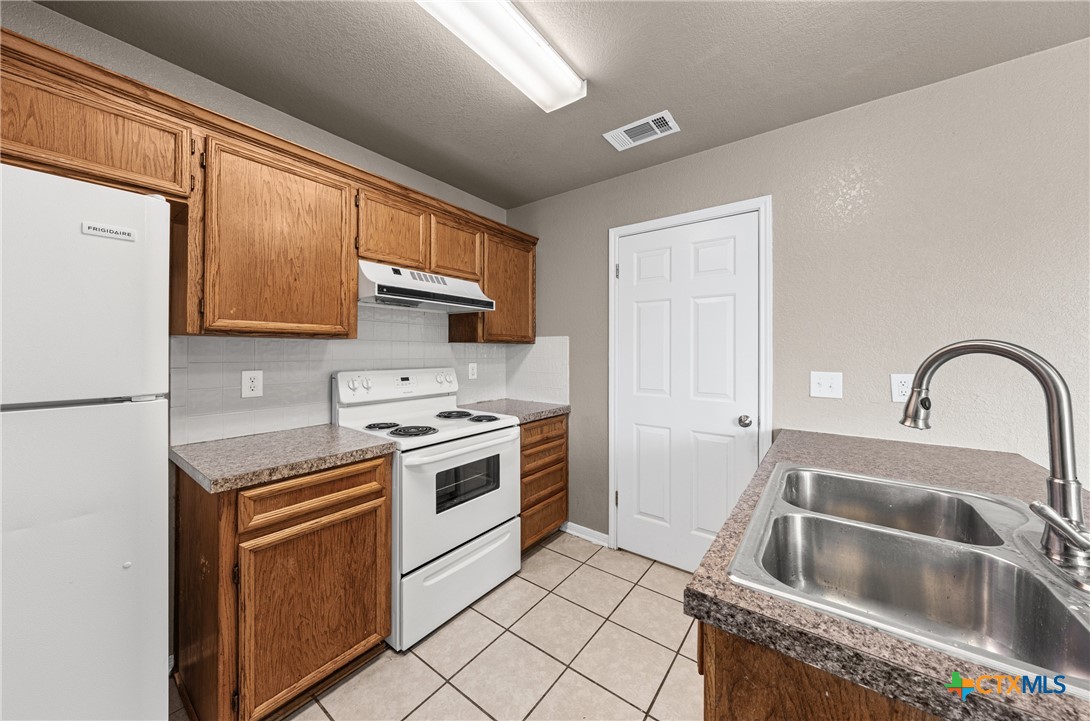 5216 West Ridge Boulevard Temple, TX 76502 - Photo 11 of 28