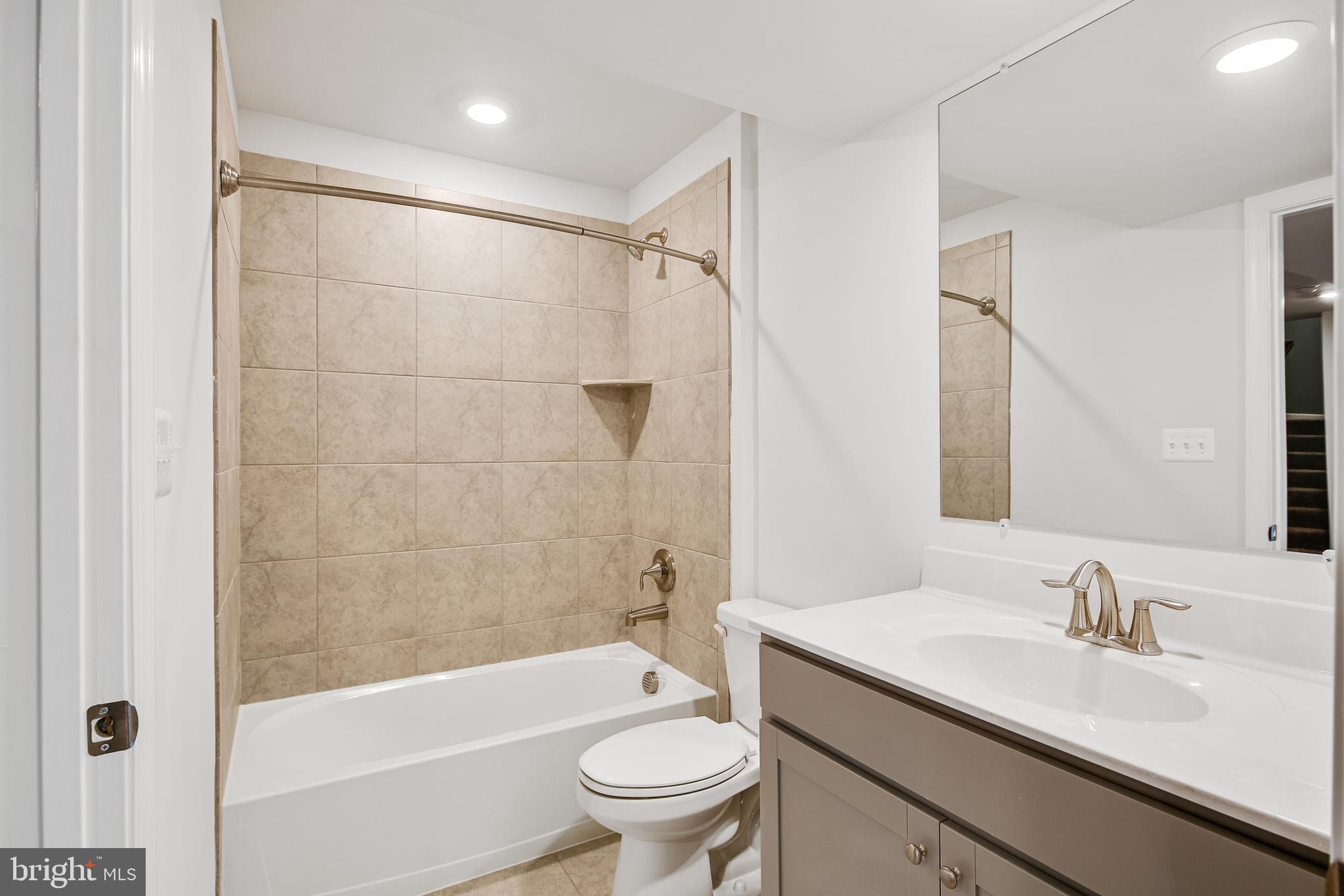 320 Hickory Ridge Circle York, PA 17404 - Photo 20 of 29