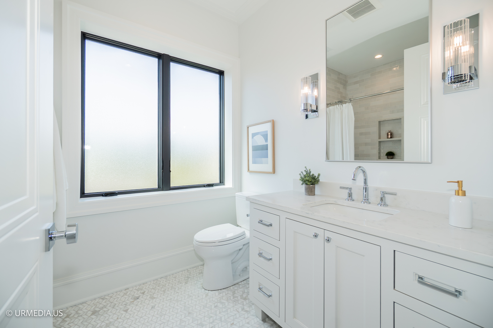 1812 North Howe Street, Unit PH Chicago, IL 60614 - Photo 24 of 40