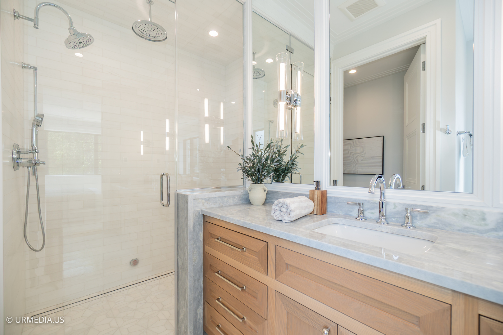 1812 North Howe Street, Unit PH Chicago, IL 60614 - Photo 25 of 40