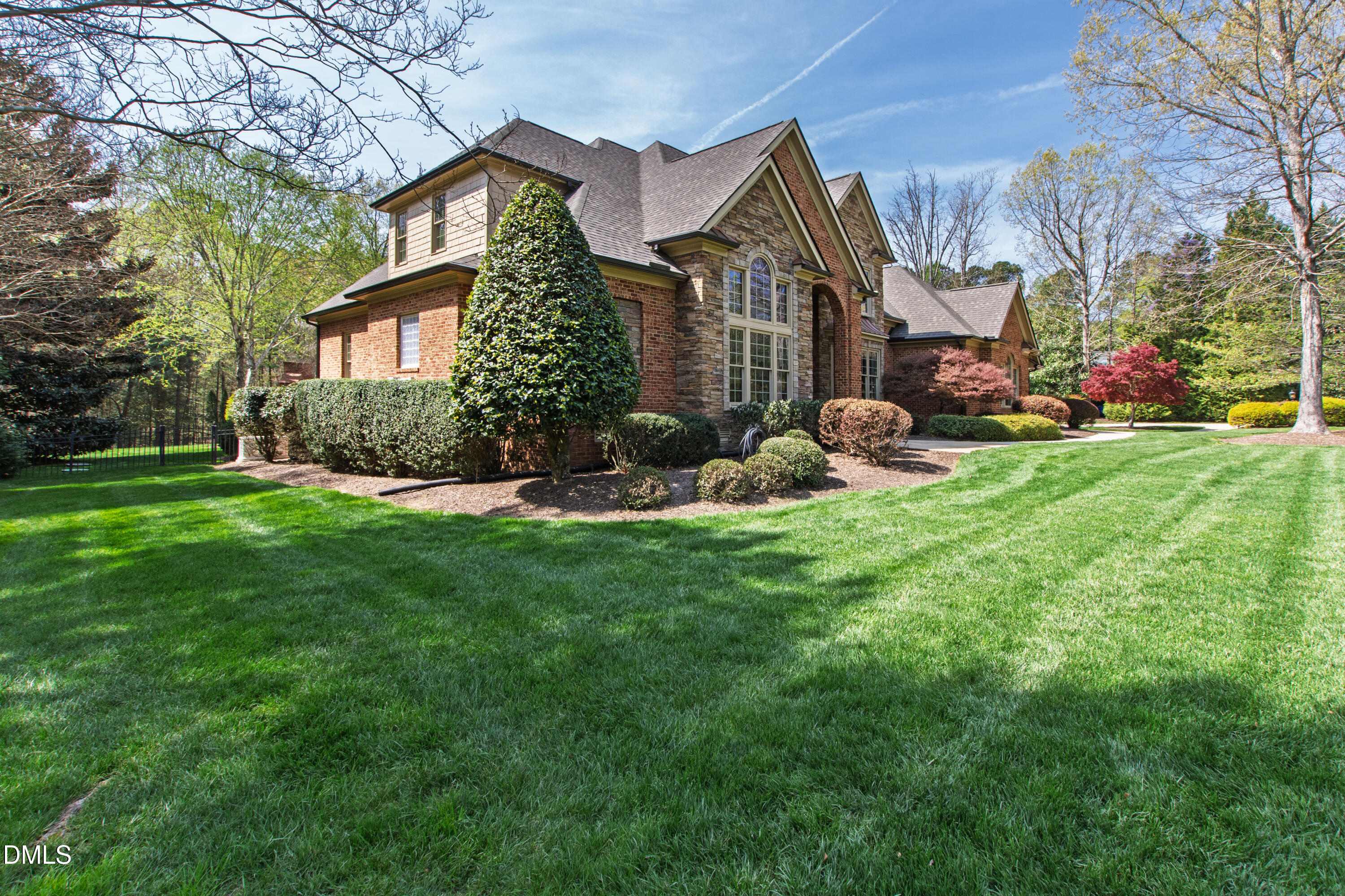 1612 Sharnbrook Court Raleigh, NC 27614 - Photo 8 of 88 Gallery Image 8