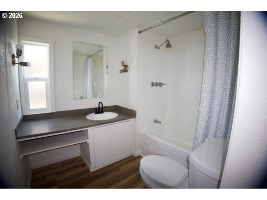 1120 West Fairview Drive, Unit 48 Springfield, OR 97477 - Photo 8 of 13