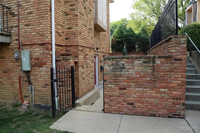 $135,000 | 1150 Rue La Chelle Walk, Unit 1150, Creve Coeur, MO 63141