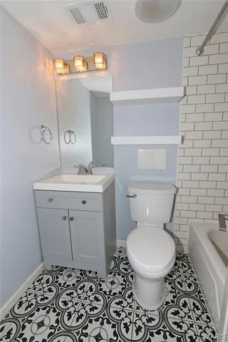 $135,000 | 1150 Rue La Chelle Walk, Unit 1150, Creve Coeur, MO 63141