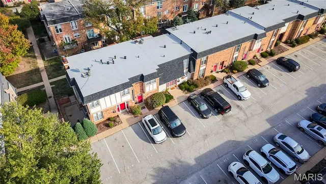 $135,000 | 1150 Rue La Chelle Walk, Unit 1150, Creve Coeur, MO 63141
