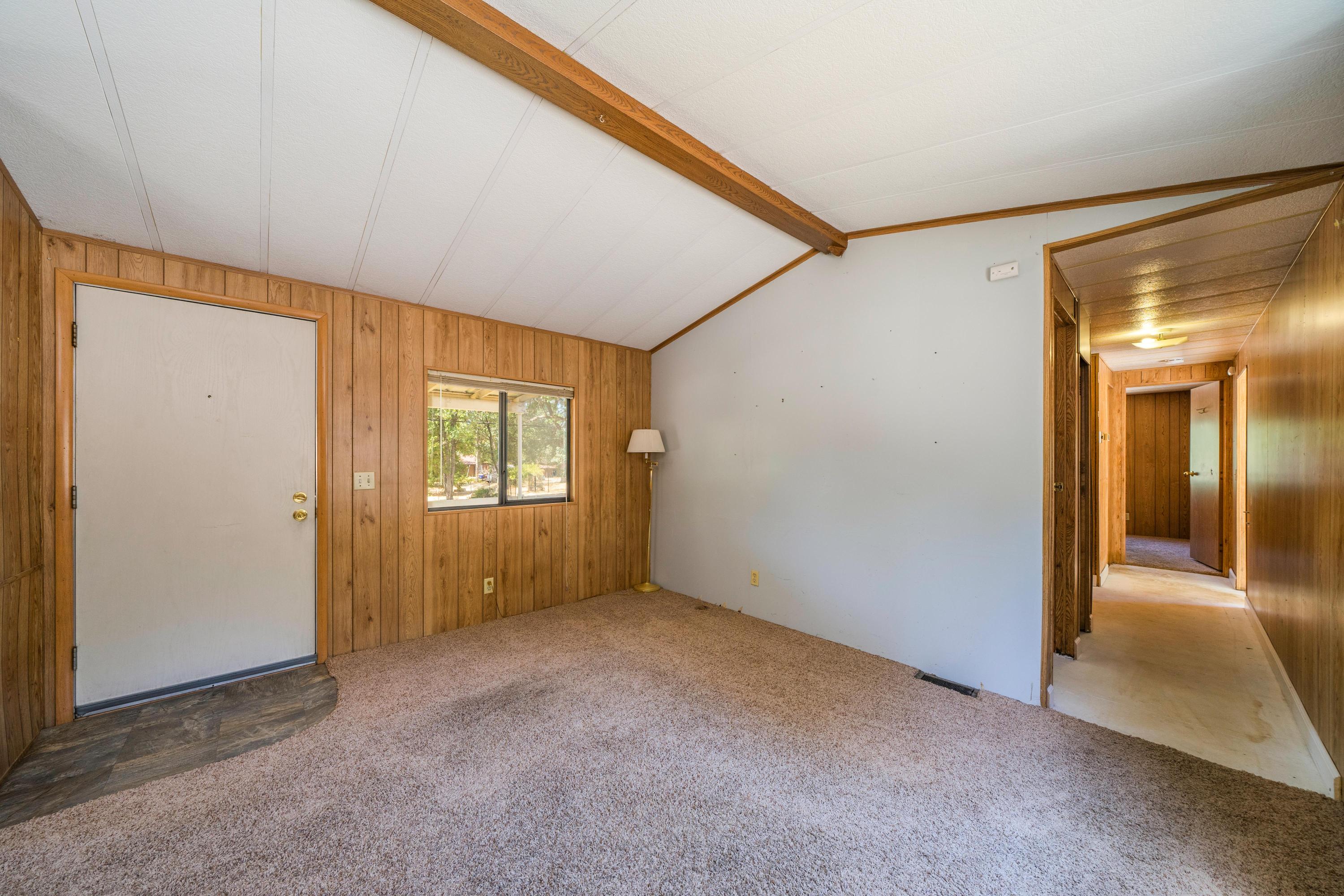 21325 Old Alturas Road Redding, CA 96003 - Photo 5 of 29 10810-27