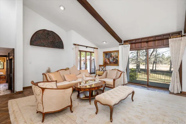 $25,000 | 8 Plaka Court, Glen Head, NY 11545