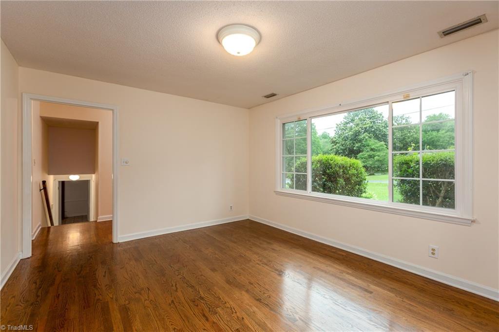 3320 Wide Country Road Pfafftown, NC 27040 - Photo 6 of 28 Gallery Image 6