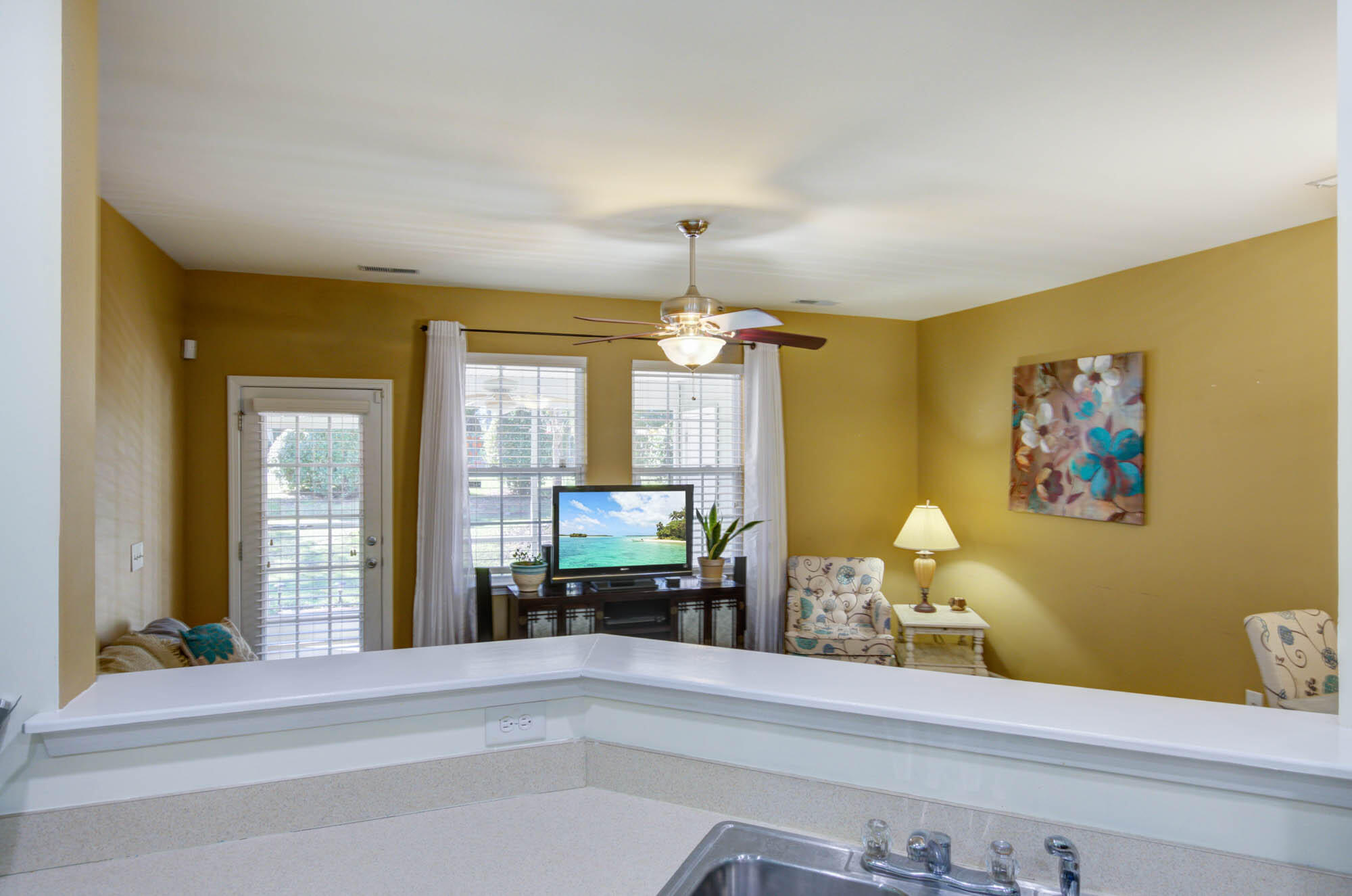 141 Woodward Road Goose Creek, SC 29445 - Photo 11 of 32 9 ft smooth ceilings