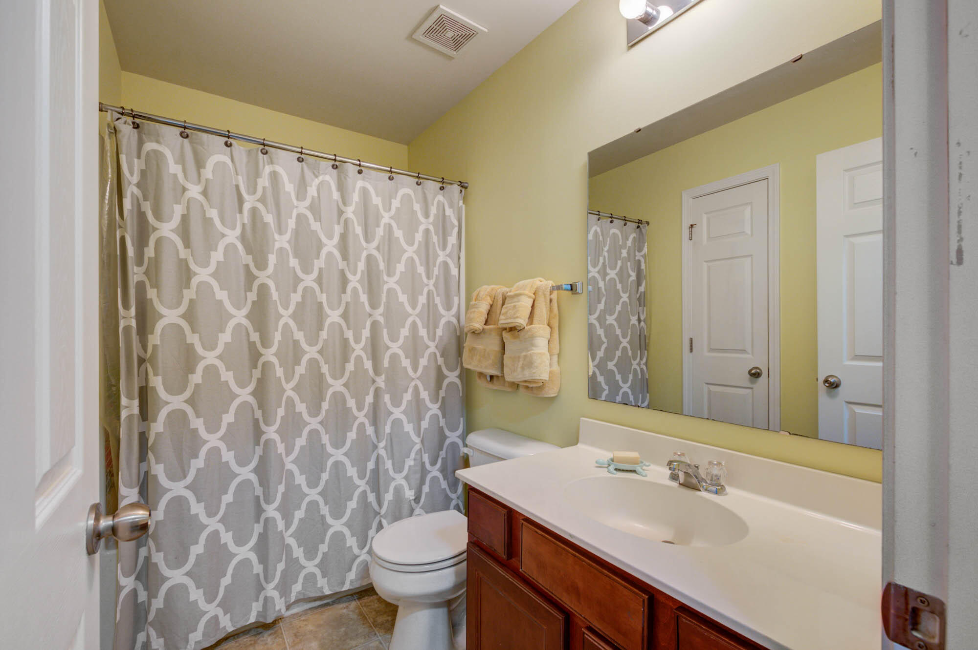 141 Woodward Road Goose Creek, SC 29445 - Photo 23 of 32 Full bath upstairs