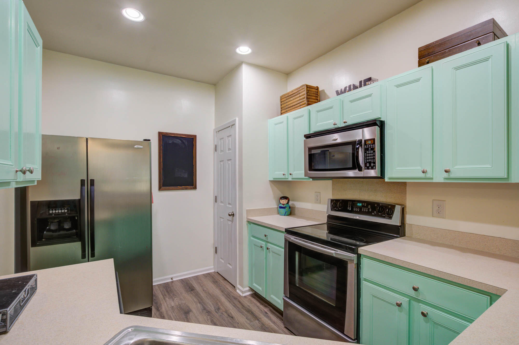 141 Woodward Road Goose Creek, SC 29445 - Photo 10 of 32 ALL appliances convey