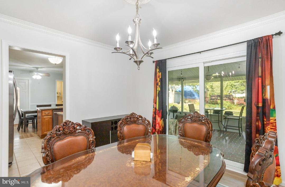 6919 Rolling Road Springfield, VA 22152 - Photo 15 of 42 Formal Dining