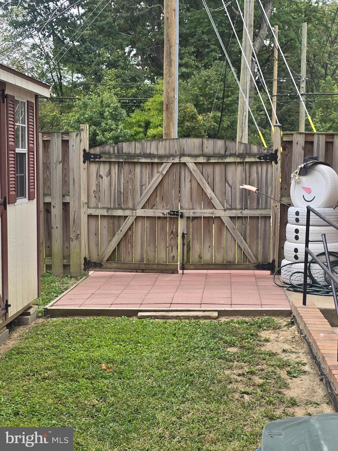 6919 Rolling Road Springfield, VA 22152 - Photo 38 of 42 Backyard