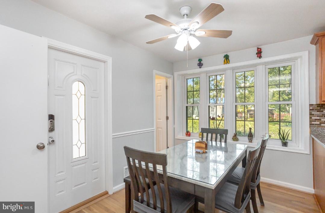 6919 Rolling Road Springfield, VA 22152 - Photo 9 of 42 Dining Room