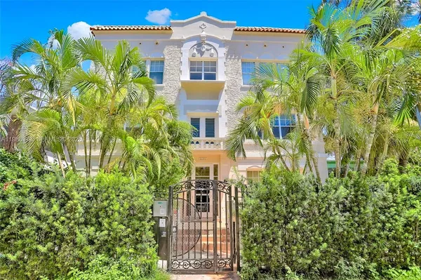 $1,700 | 1611 Michigan Avenue, Unit 10, Miami Beach, FL 33139
