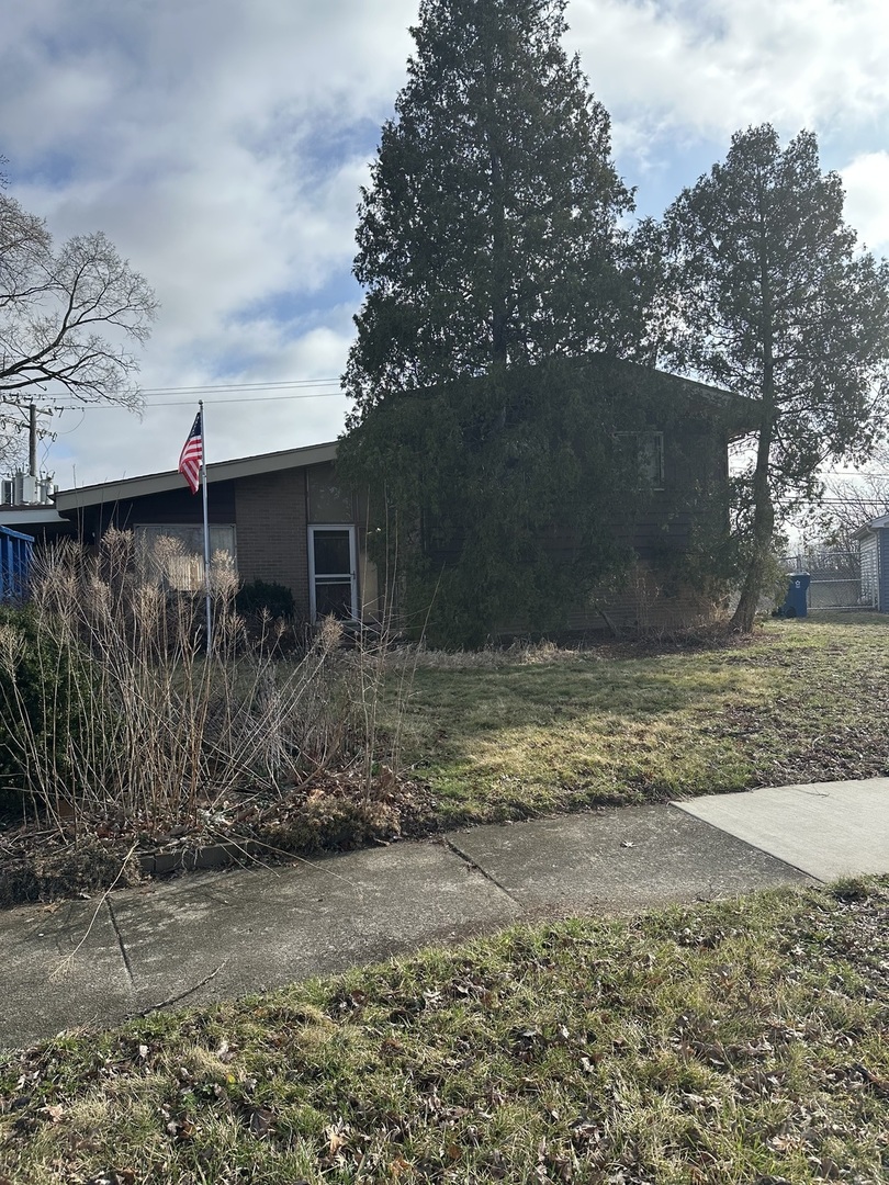 607 Enterprise Road Chicago Heights, IL 60411 - Photo 1 of 18 Gallery Image 1