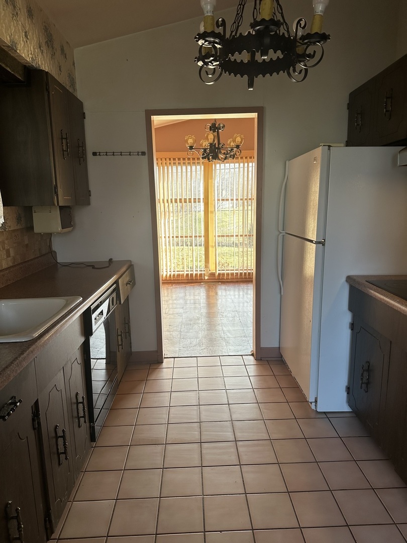 607 Enterprise Road Chicago Heights, IL 60411 - Photo 6 of 18 Gallery Image 6