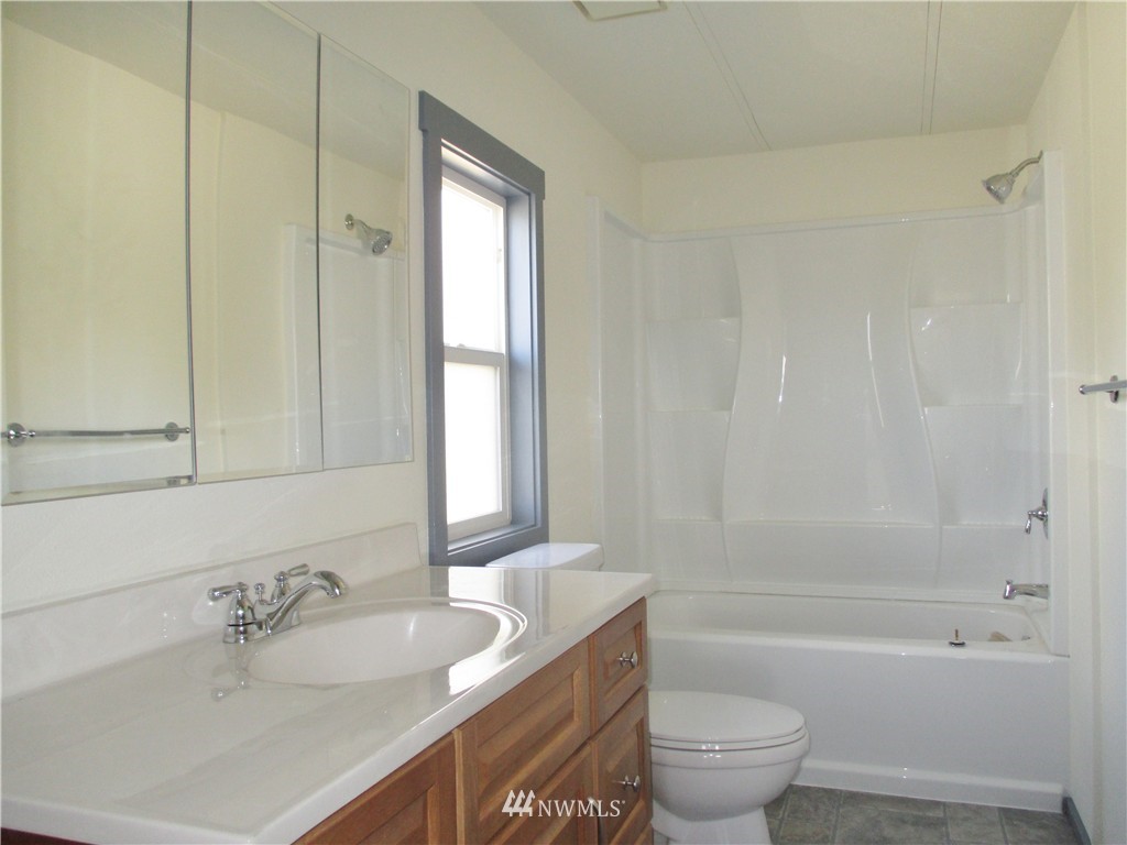 420 Ross Road Kelso, WA 98626 - Photo 14 of 20 Gallery Image 14
