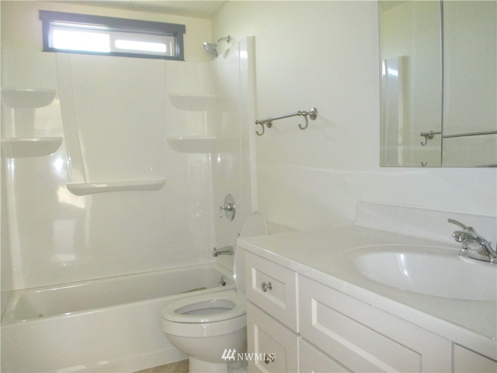 420 Ross Road Kelso, WA 98626 - Photo 15 of 20 Gallery Image 15