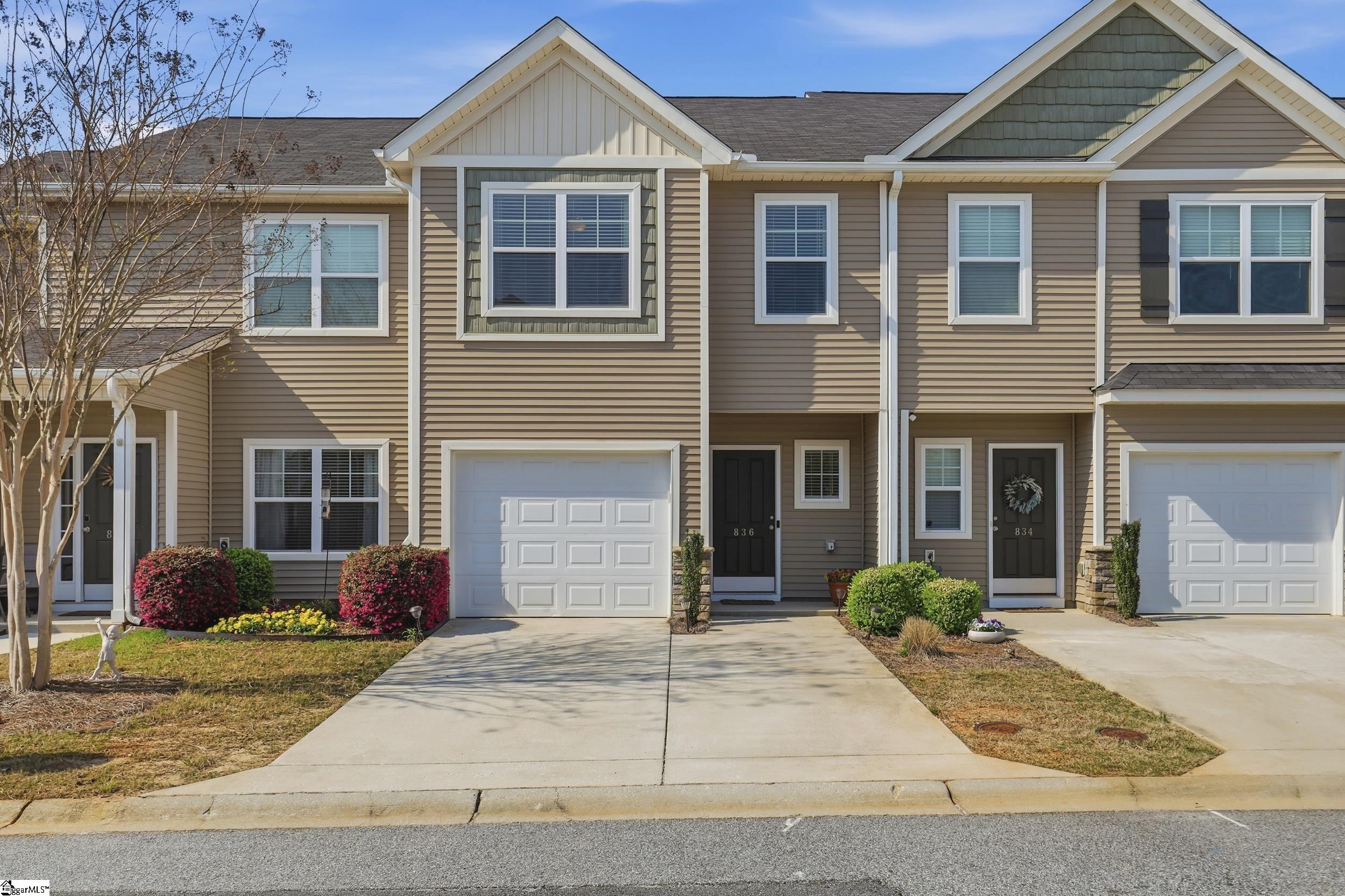 836 Stonebriar Street Simpsonville, SC 29681 - Photo 1 of 37