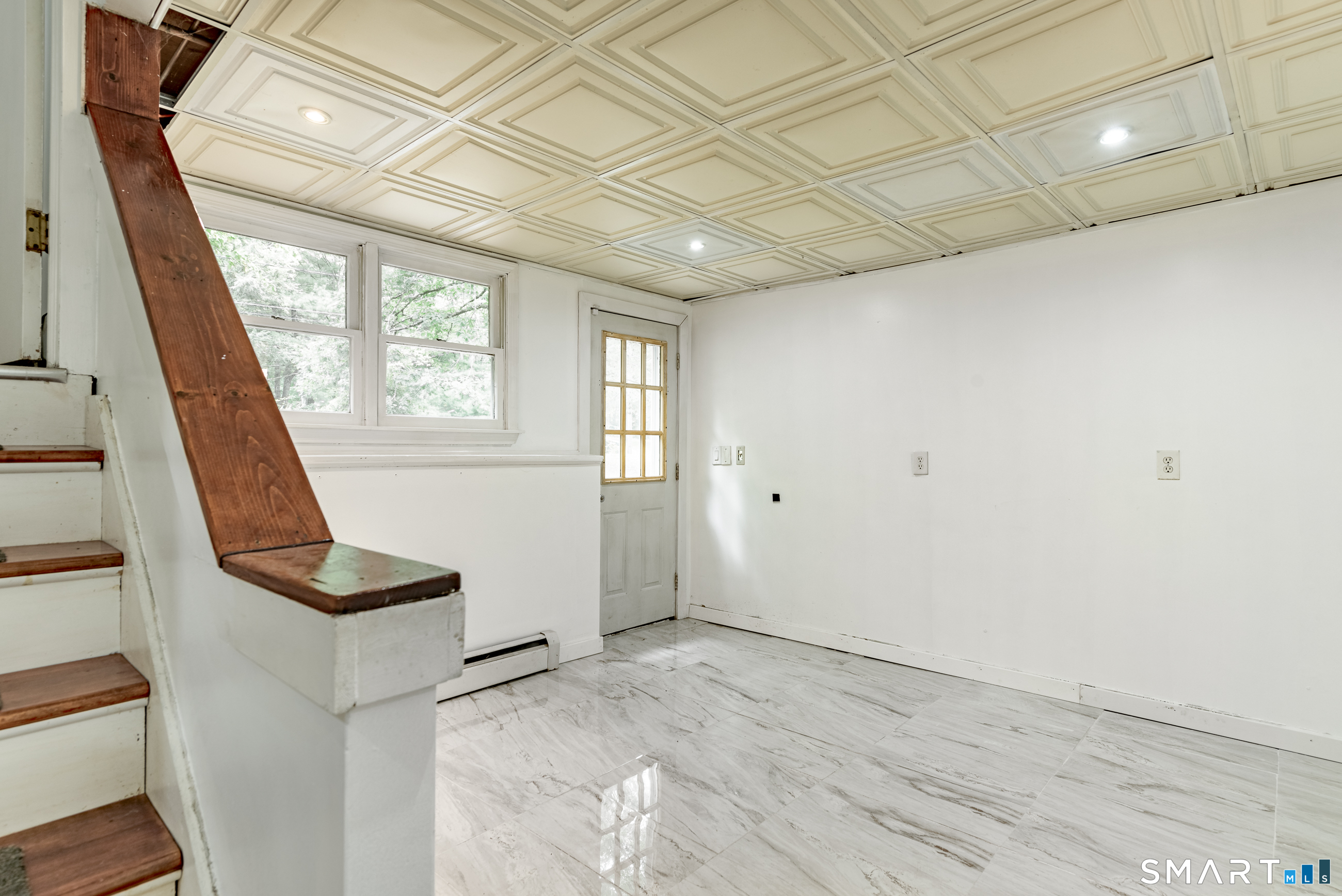 31 Winthrop Road Windsor, CT 06095 - Photo 16 of 40 Gallery Image 16