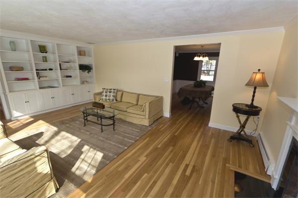 16 Reeves Road Bedford, MA 01730 - Photo 3 of 20 Gallery Image 3