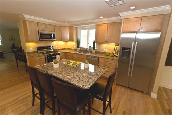 16 Reeves Road Bedford, MA 01730 - Photo 6 of 20 Gallery Image 6