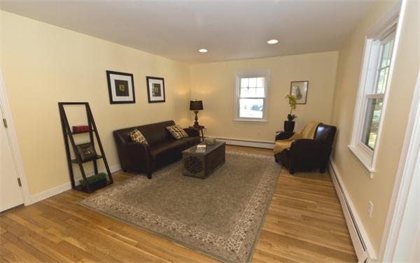16 Reeves Road Bedford, MA 01730 - Photo 9 of 20 Gallery Image 9
