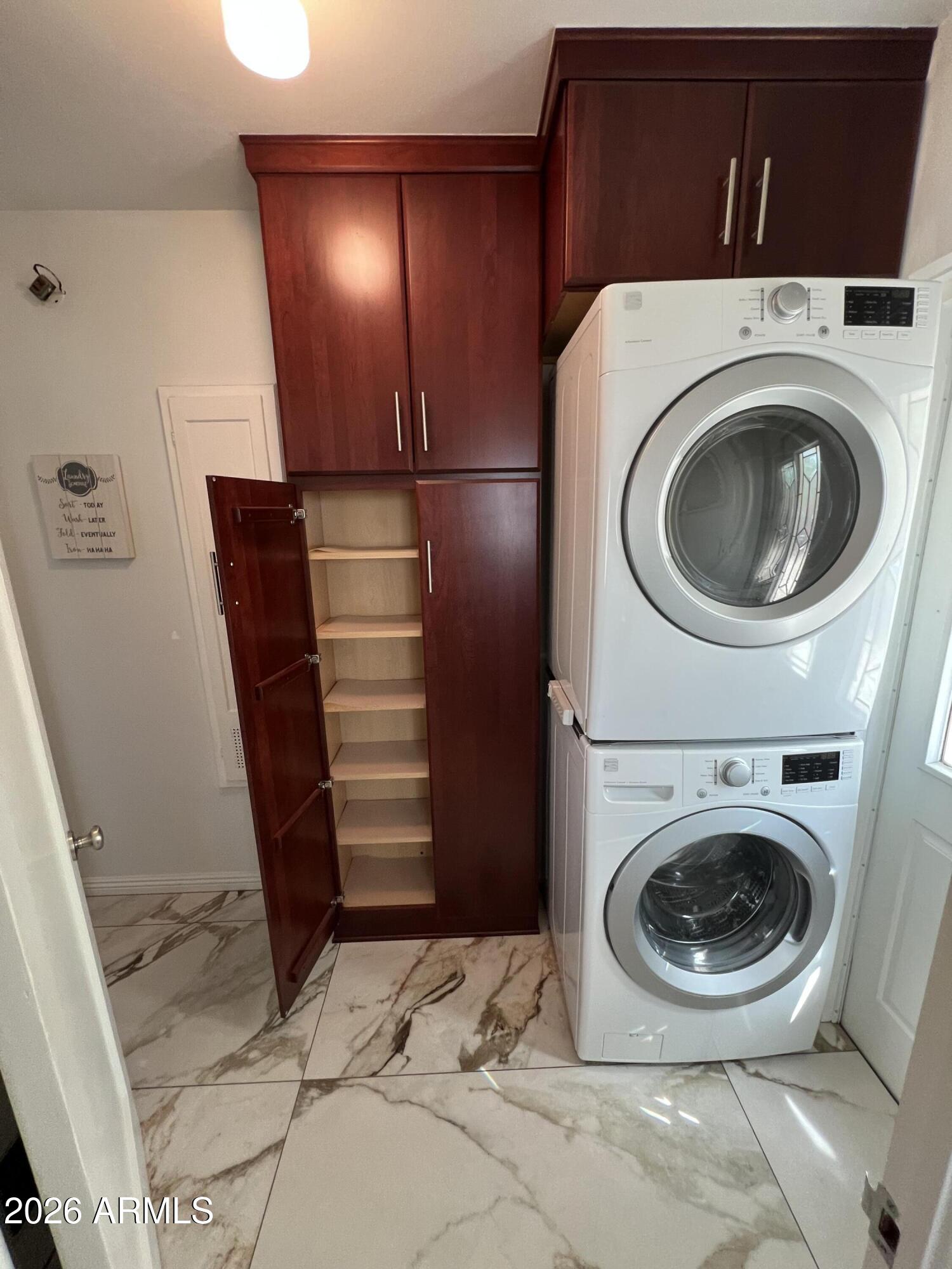 1326 East Coronado Road Phoenix, AZ 85006 - Photo 12 of 36 a utility room with dryer and washer
