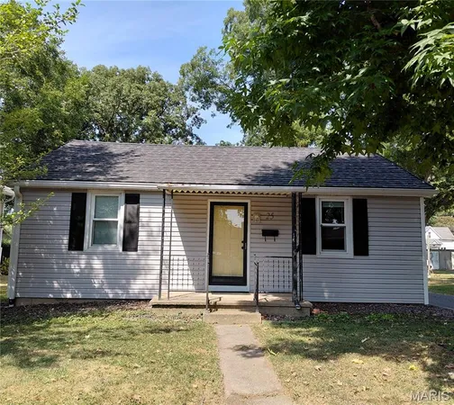 $205,000 | 25 West Oak Street, Mascoutah, IL 62258