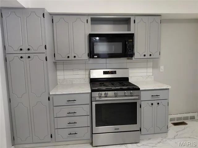 $205,000 | 25 West Oak Street, Mascoutah, IL 62258