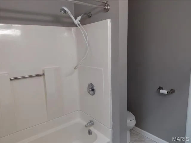 $230,000 | 25 West Oak Street, Mascoutah, IL 62258