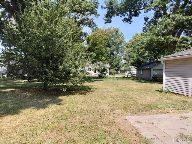 $230,000 | 25 West Oak Street, Mascoutah, IL 62258