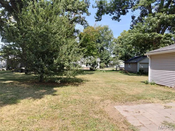 $205,000 | 25 West Oak Street, Mascoutah, IL 62258