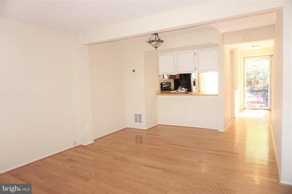 $2,500 | 8709 Susquehanna Street, Lorton, VA 22079