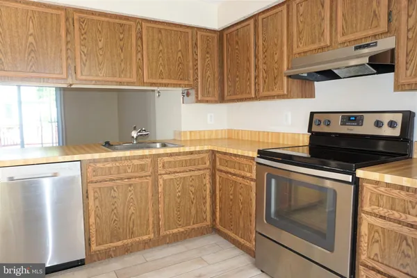 $2,500 | 8709 Susquehanna Street, Lorton, VA 22079