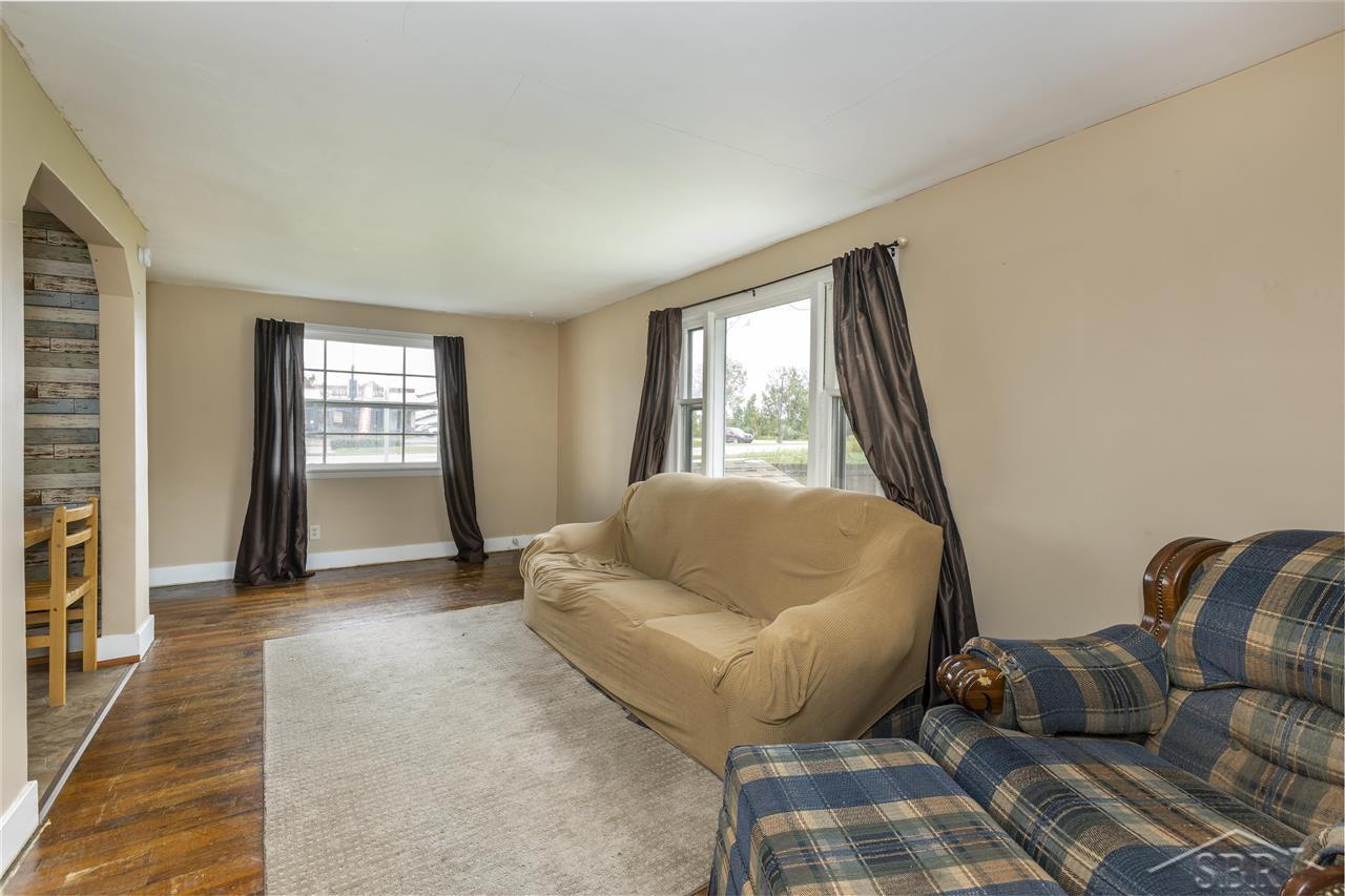 4904 Garfield Road Auburn, MI 48611 - Photo 5 of 20