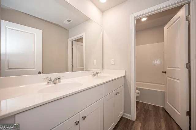 $1,950 | 76 Blue River Court, Pendergrass, GA 30567