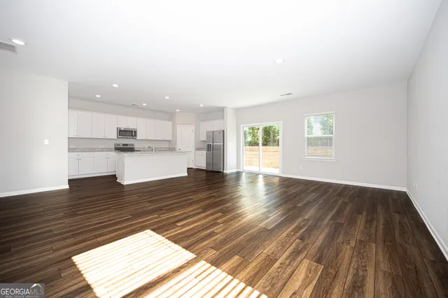 $1,950 | 76 Blue River Court, Pendergrass, GA 30567