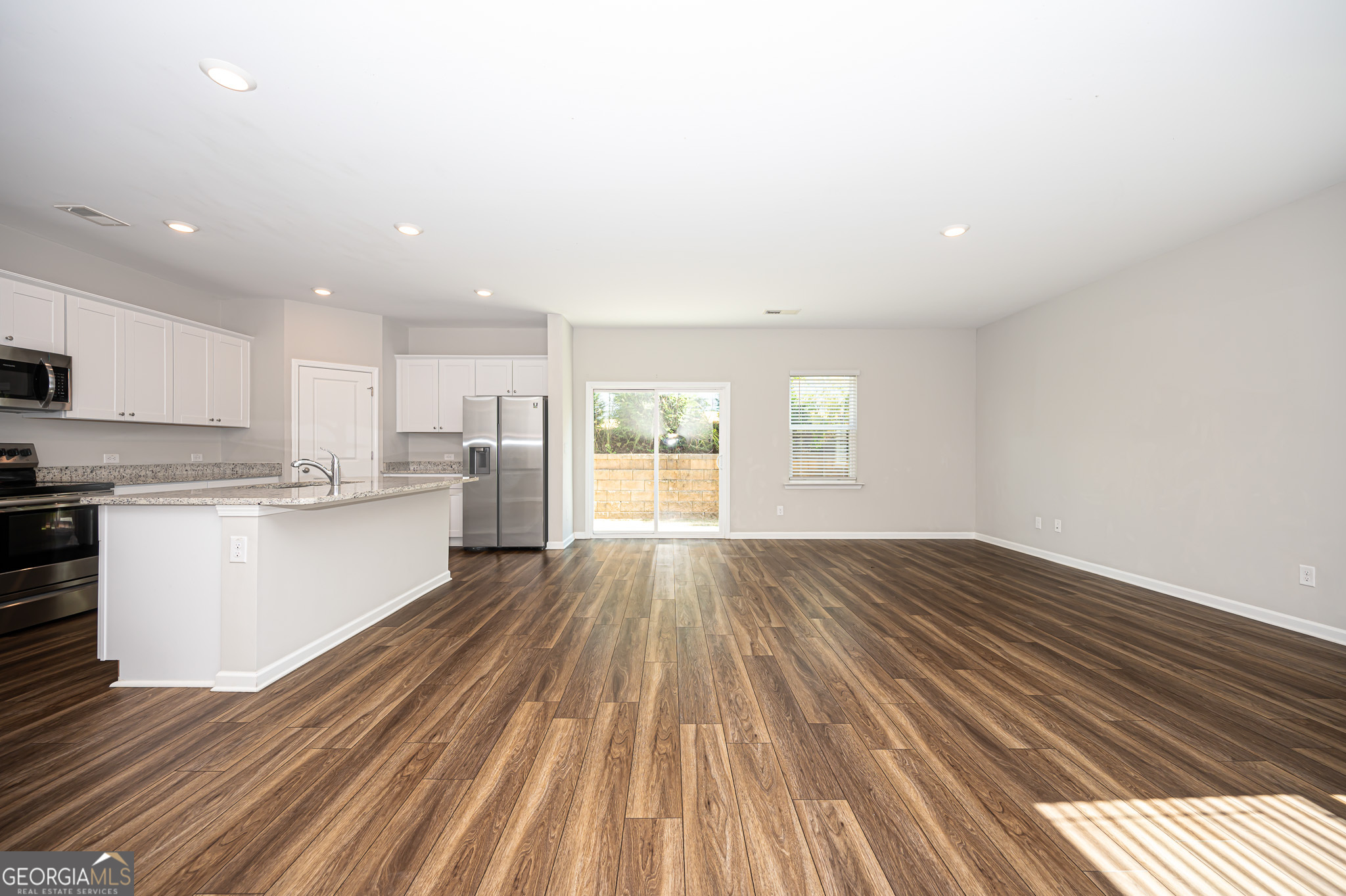 76 Blue River Court Pendergrass, GA 30567 - Photo 10 of 46